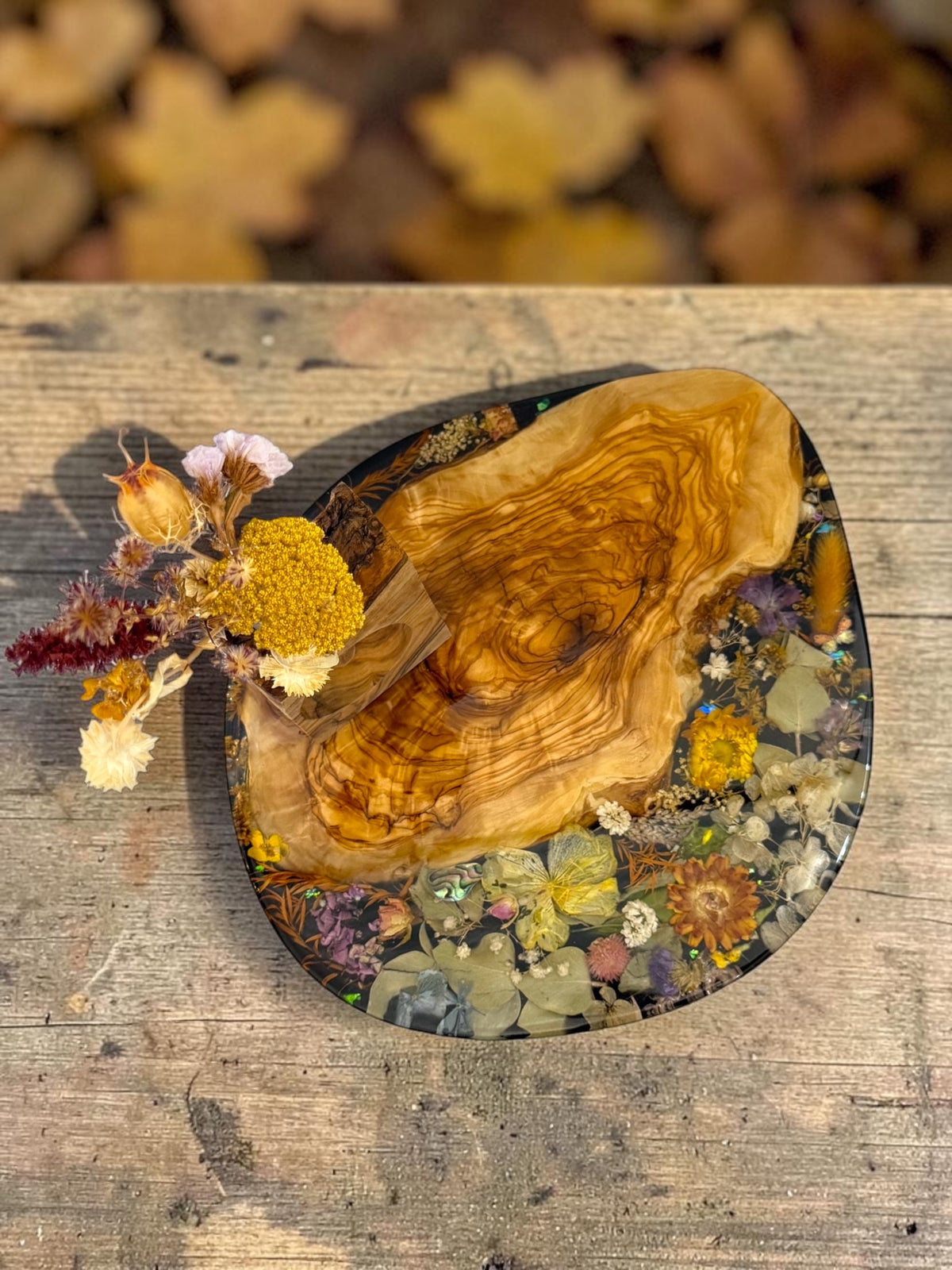 Olive Wood Floral Centrepiece & Decorative Serving Tray
