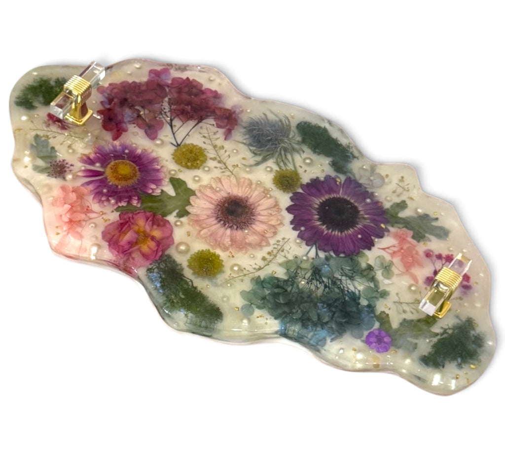 Handcrafted Floral Tray with Ethically Sourced Dried Flowers
